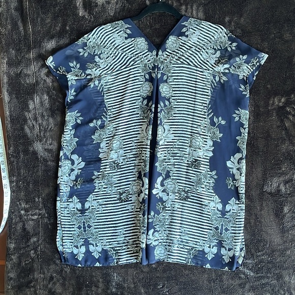 CAbi NWOT Women’s Size S Navy/Gray Sheer Tunic/Cover-up. - Picture 11 of 16